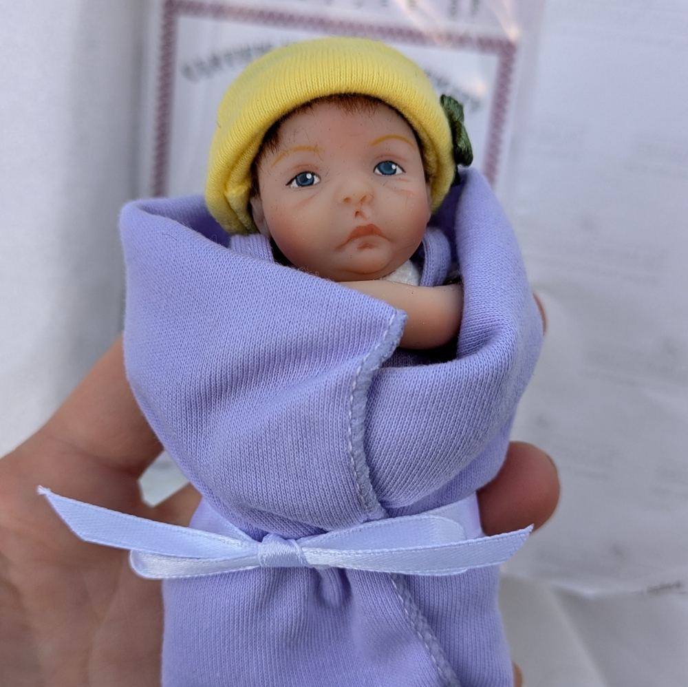 Ashton Drake Handful Of Beauty Doll, 4" Collectible